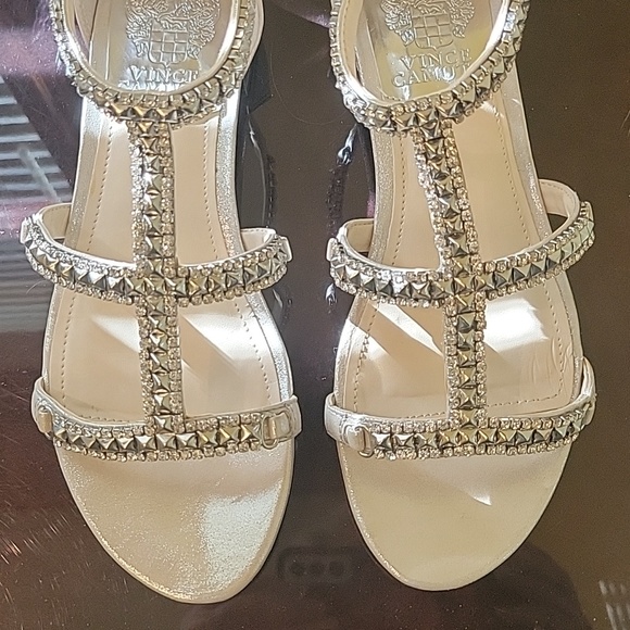 Sandles - Picture 7 of 11